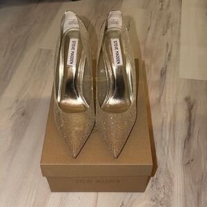 Steve Madden Glittering Gold Heels